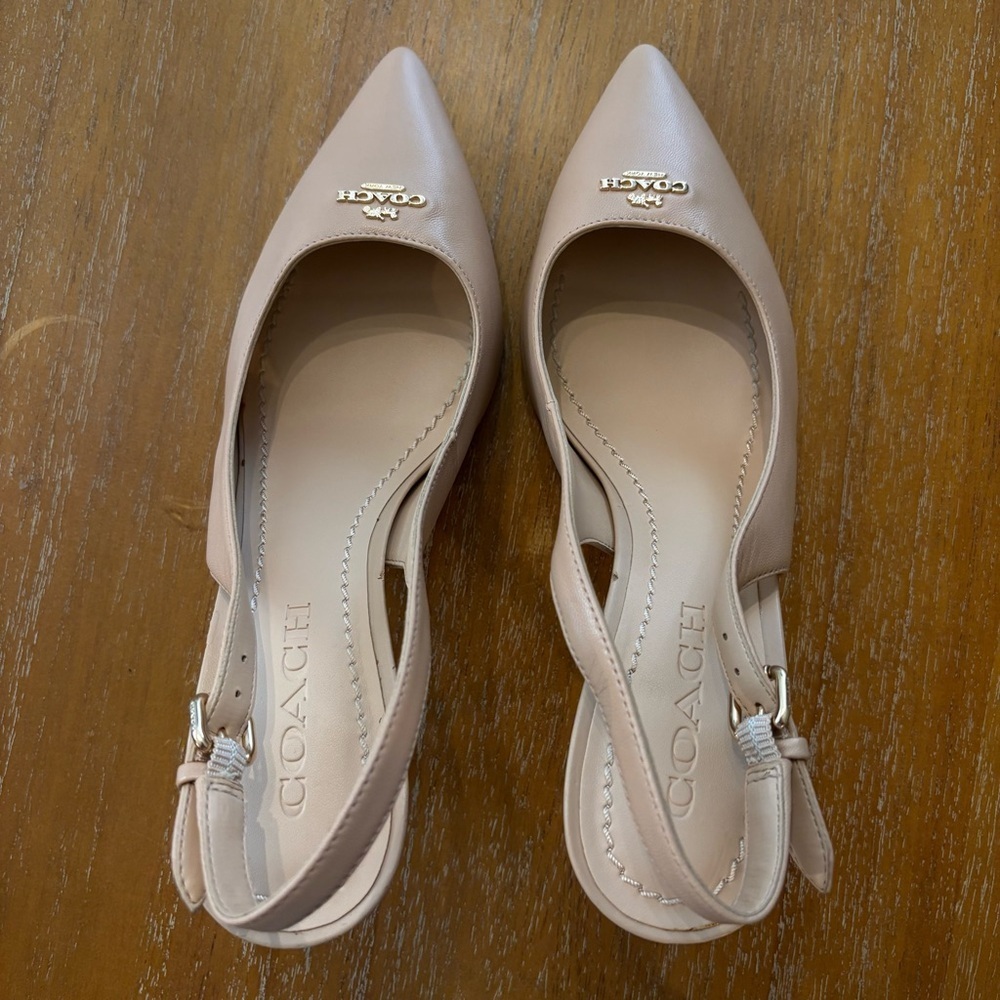 Coach ALLIE Beige Nude Leather Slingback Pump Stiletto Logo On Toe Luxury - Picture 6 of 14